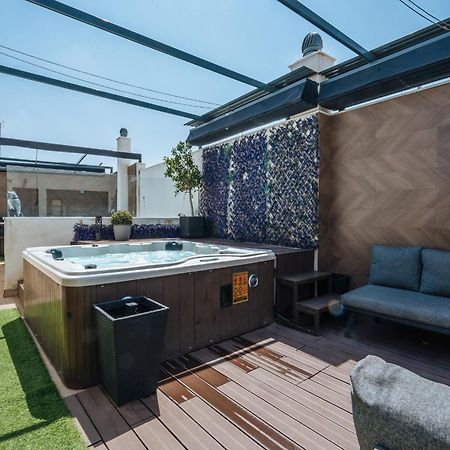 Elegant Duplex 3 Master Bedrooms And Private Siviglia Esterno foto