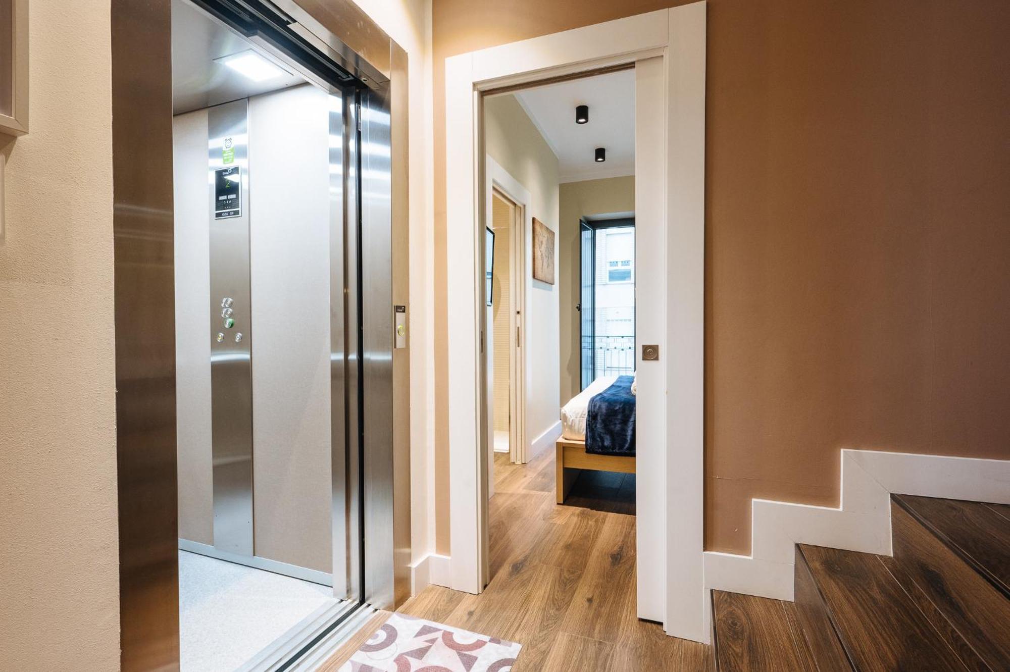 Elegant Duplex 3 Master Bedrooms And Private Siviglia Esterno foto
