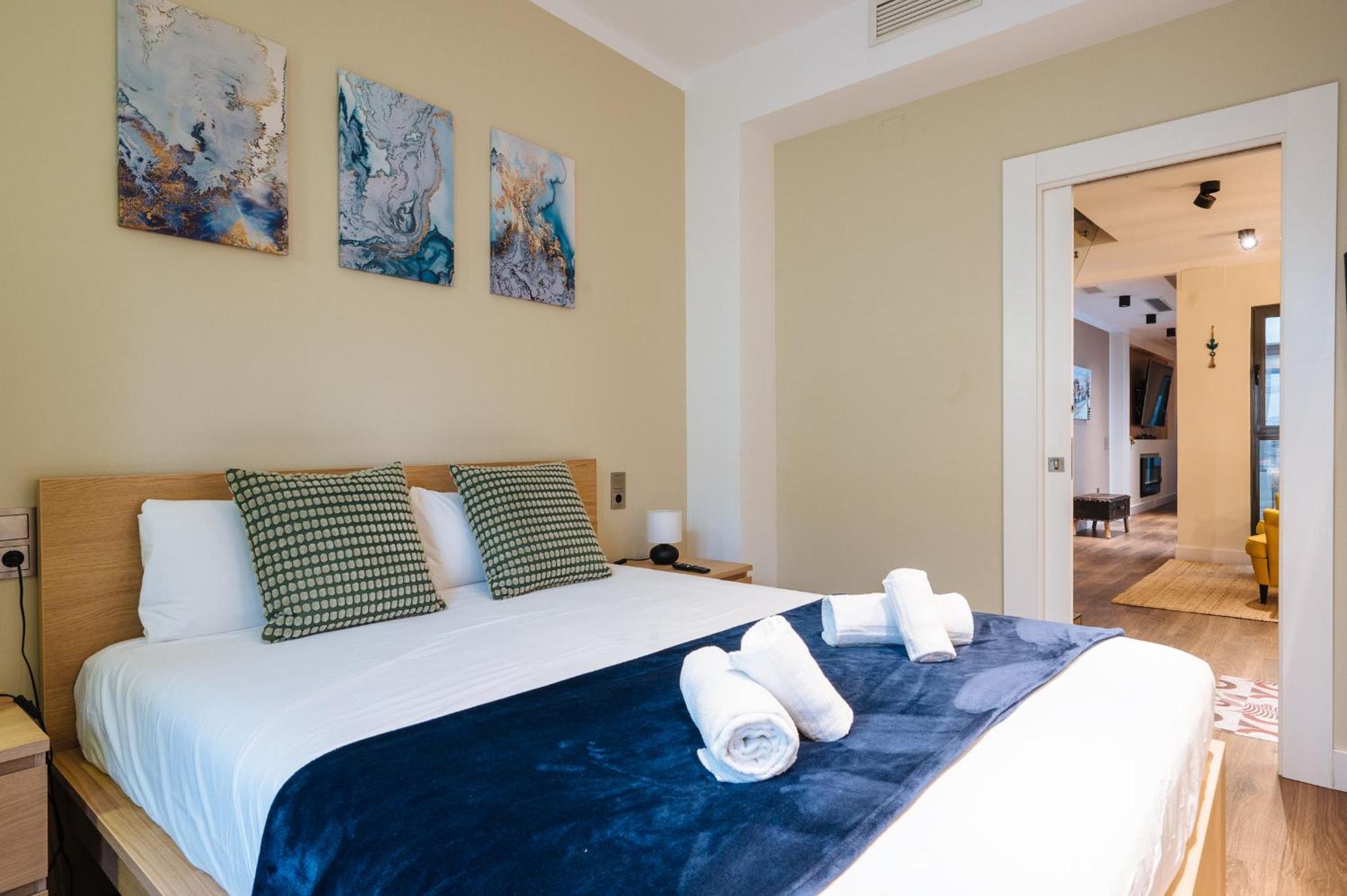 Elegant Duplex 3 Master Bedrooms And Private Siviglia Esterno foto