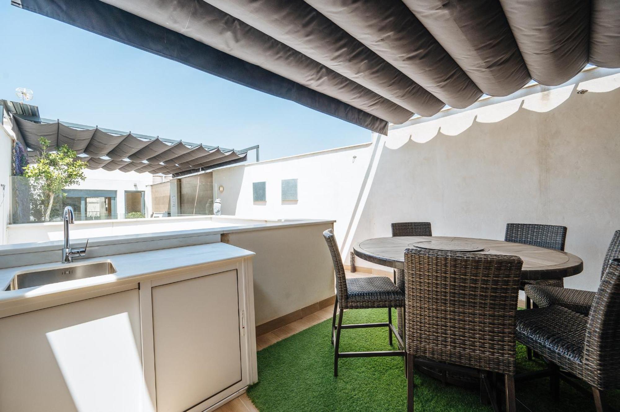 Elegant Duplex 3 Master Bedrooms And Private Siviglia Esterno foto