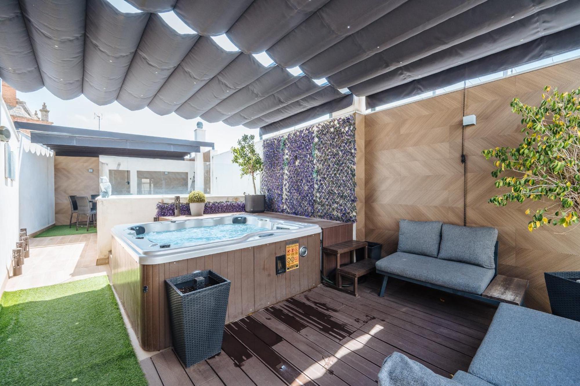 Elegant Duplex 3 Master Bedrooms And Private Siviglia Esterno foto