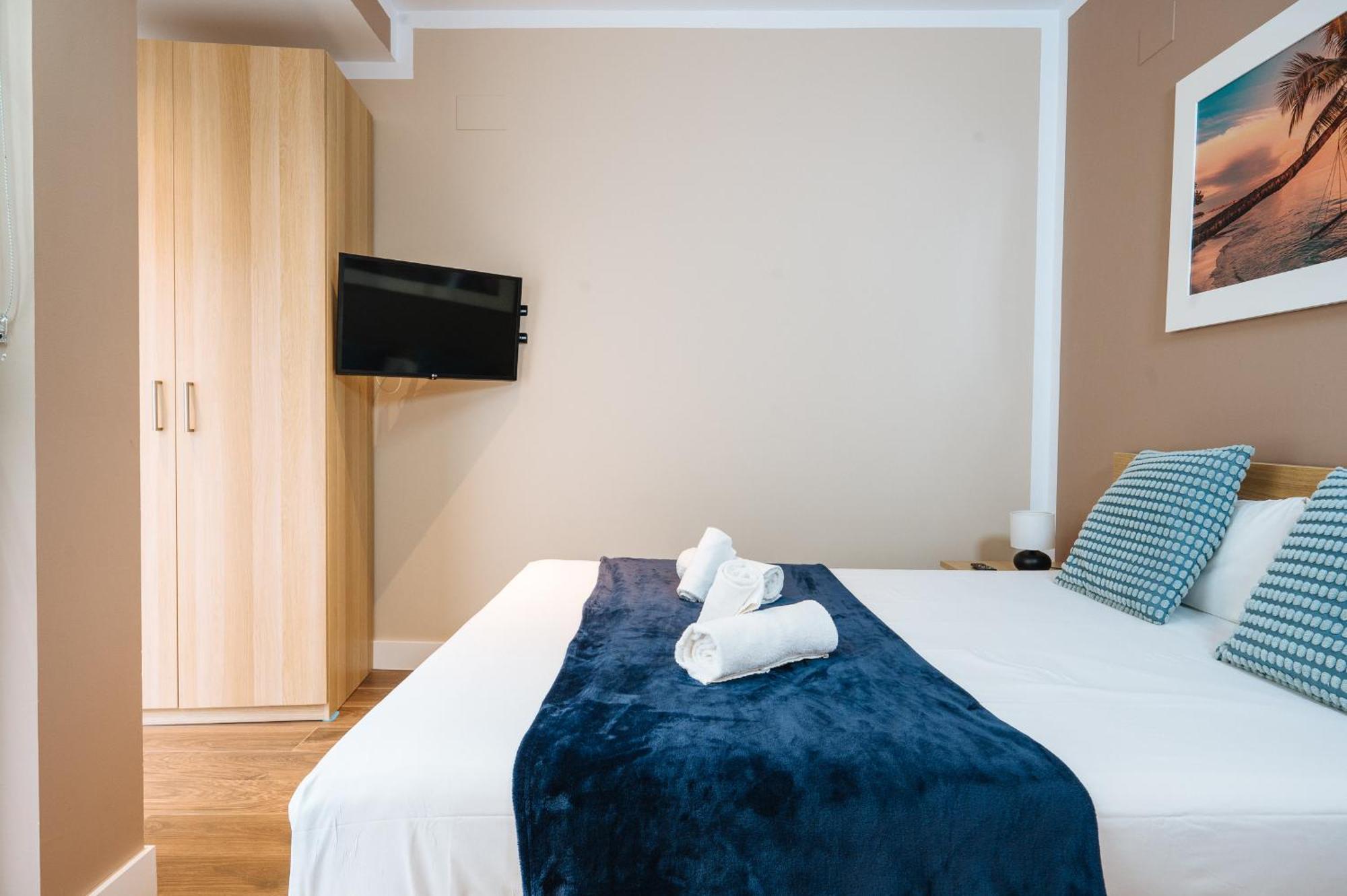 Elegant Duplex 3 Master Bedrooms And Private Siviglia Esterno foto