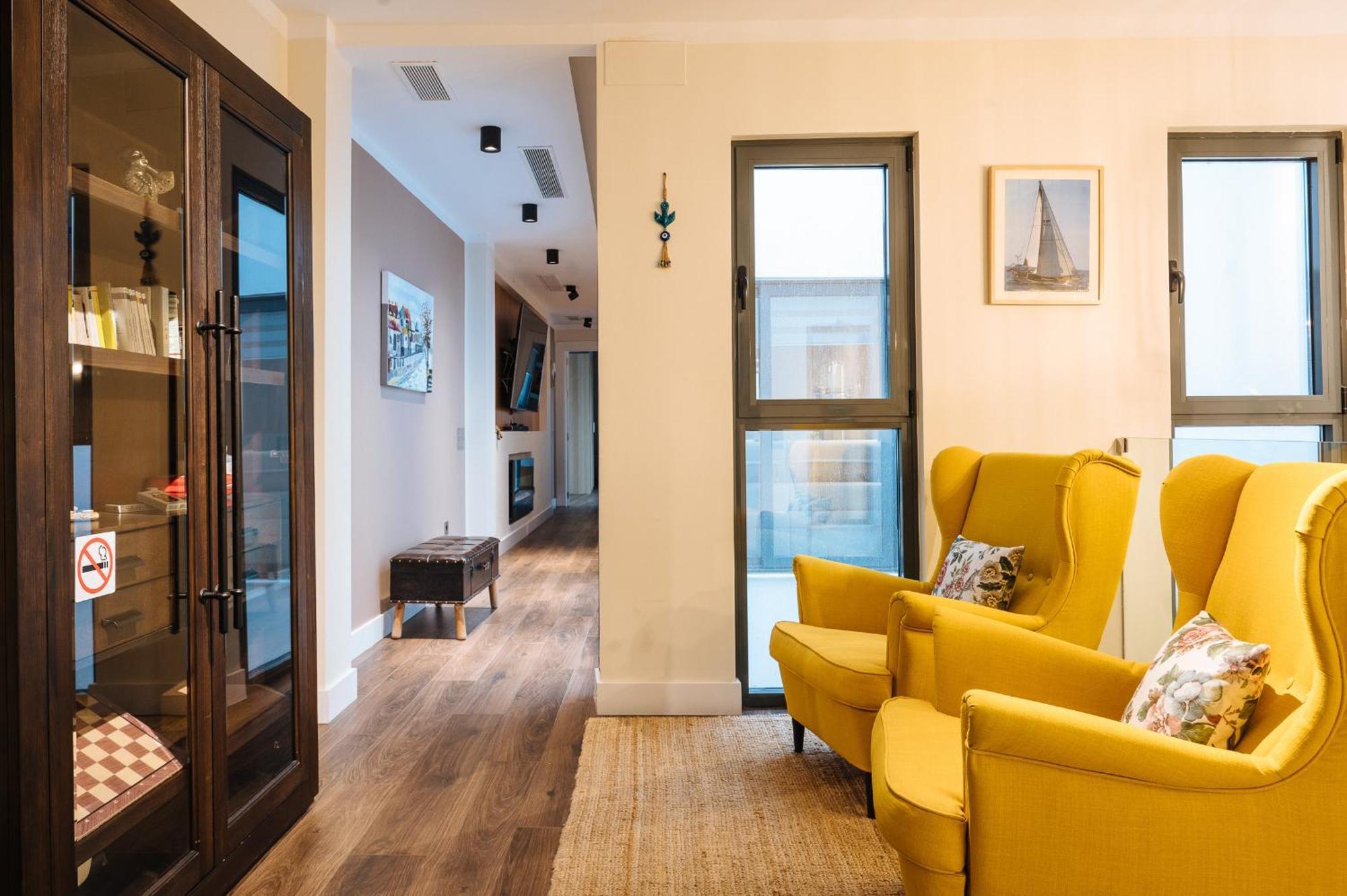 Elegant Duplex 3 Master Bedrooms And Private Siviglia Esterno foto
