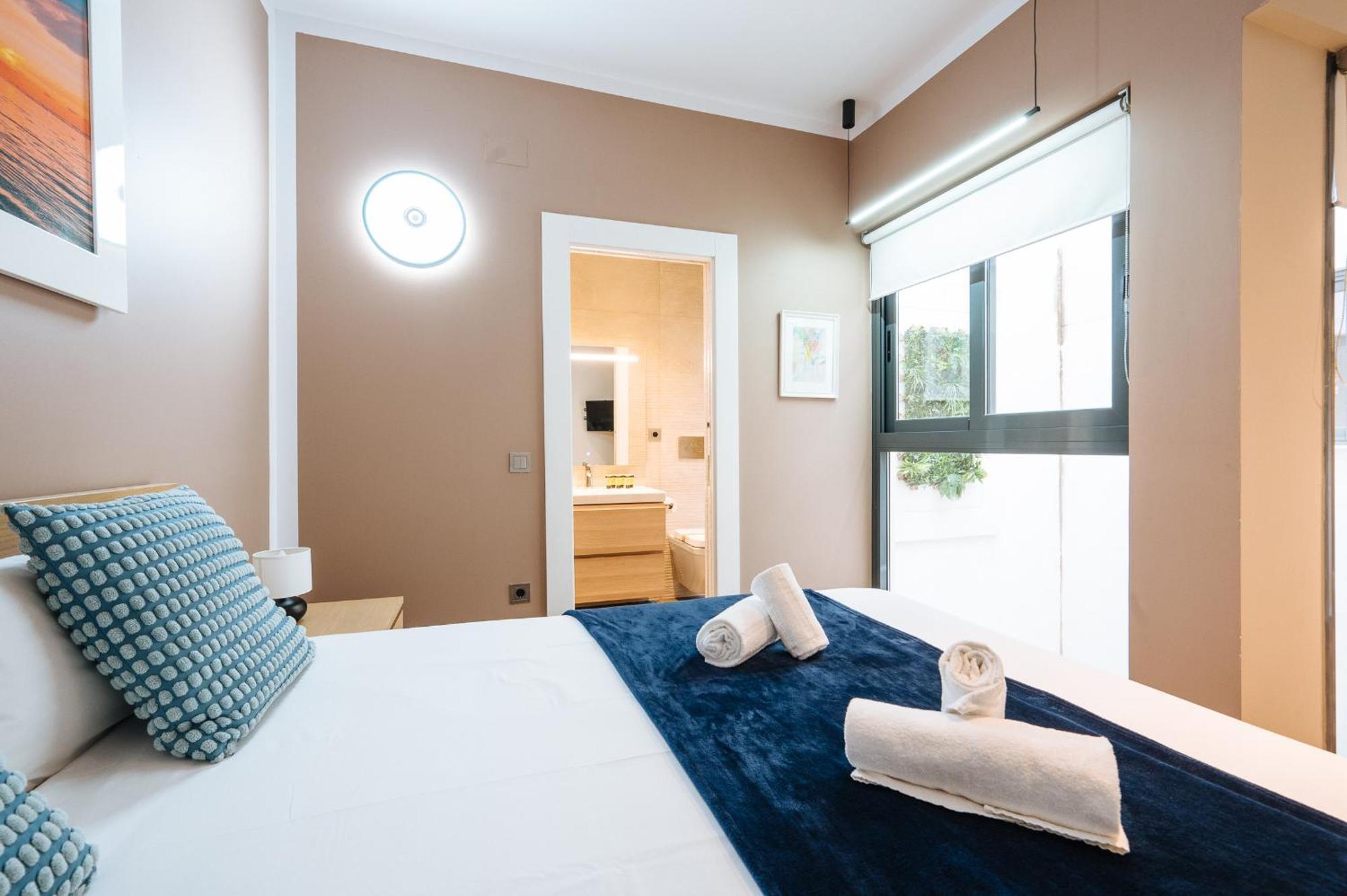 Elegant Duplex 3 Master Bedrooms And Private Siviglia Esterno foto