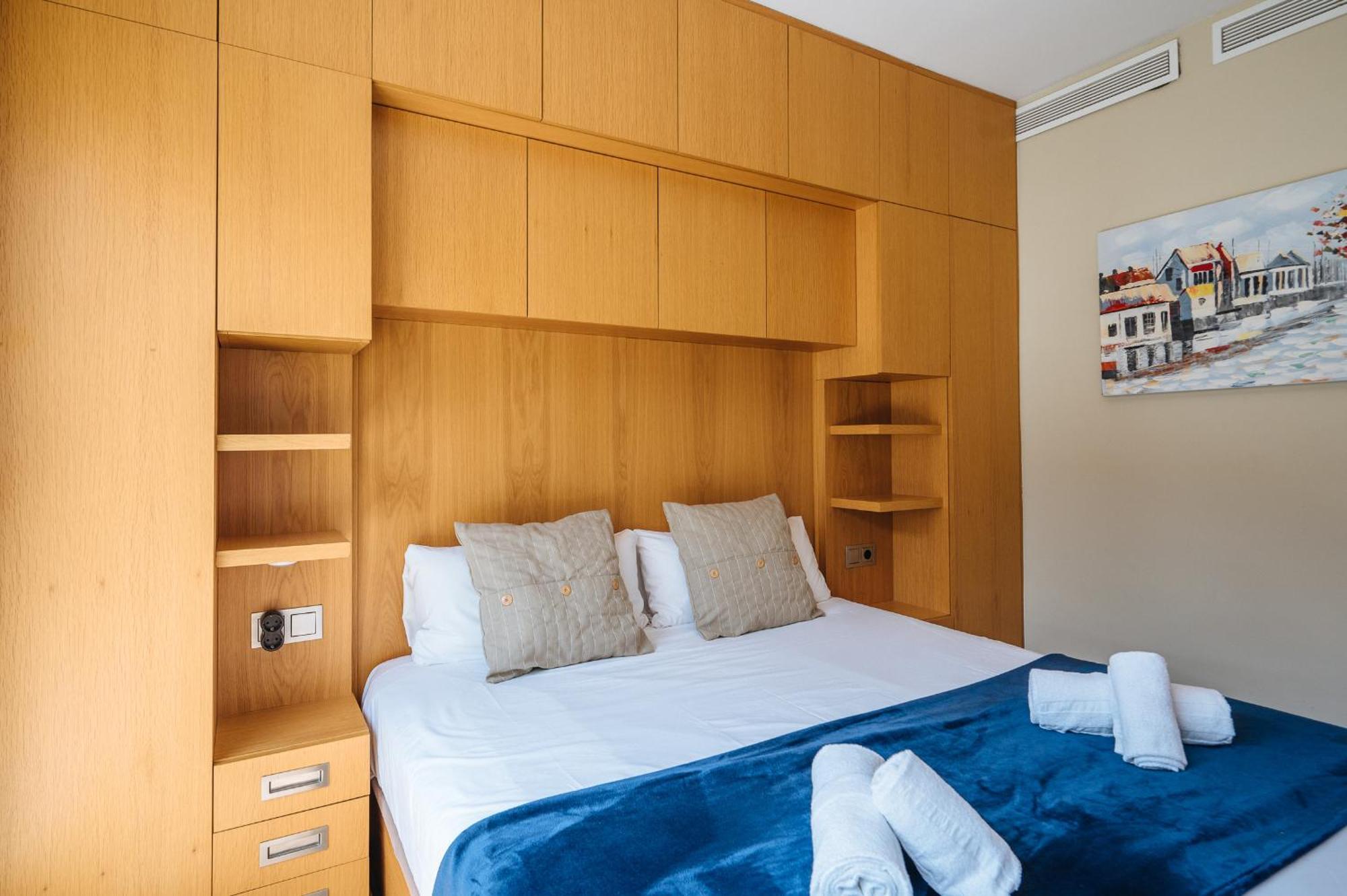 Elegant Duplex 3 Master Bedrooms And Private Siviglia Esterno foto