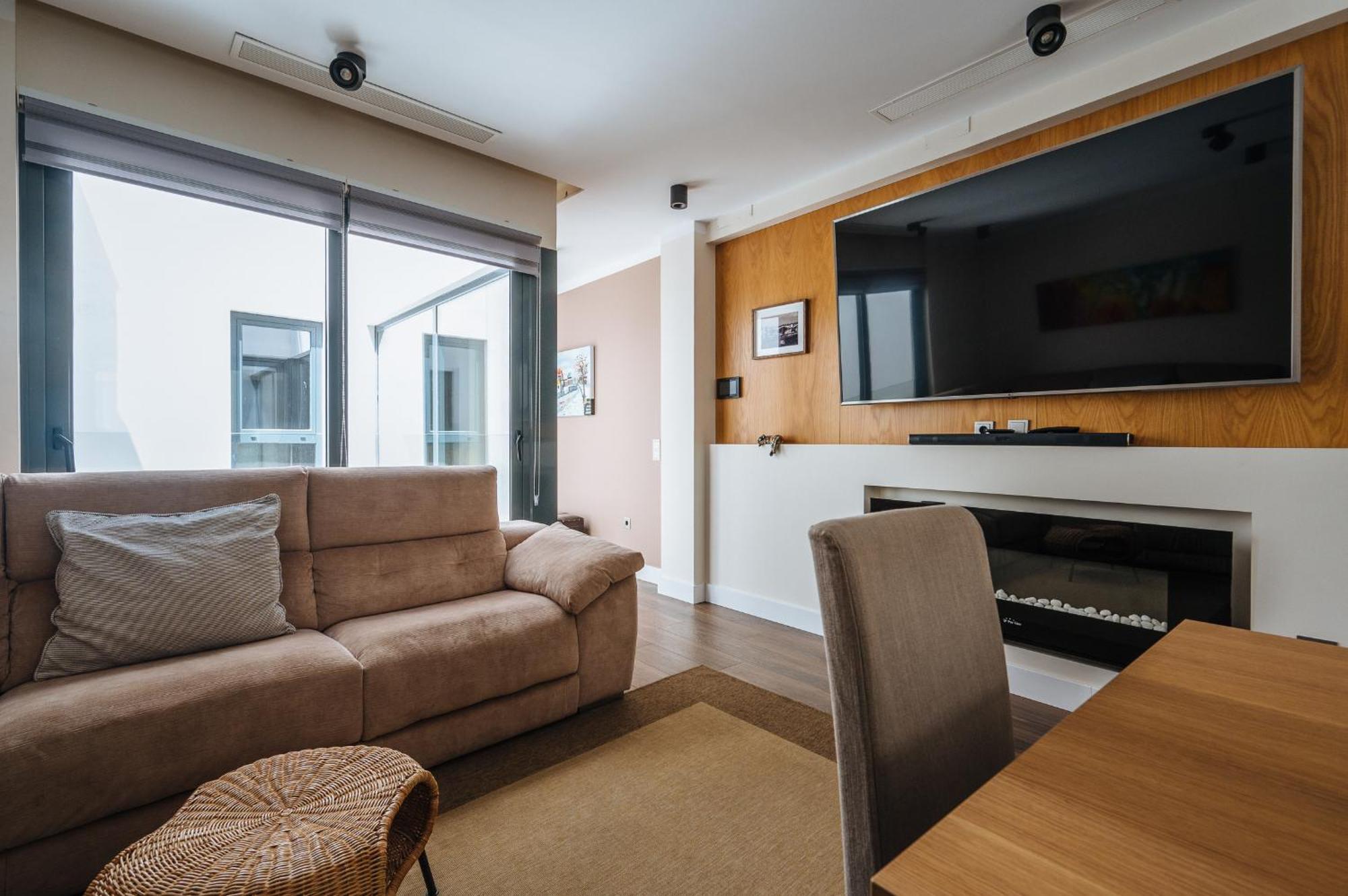 Elegant Duplex 3 Master Bedrooms And Private Siviglia Esterno foto