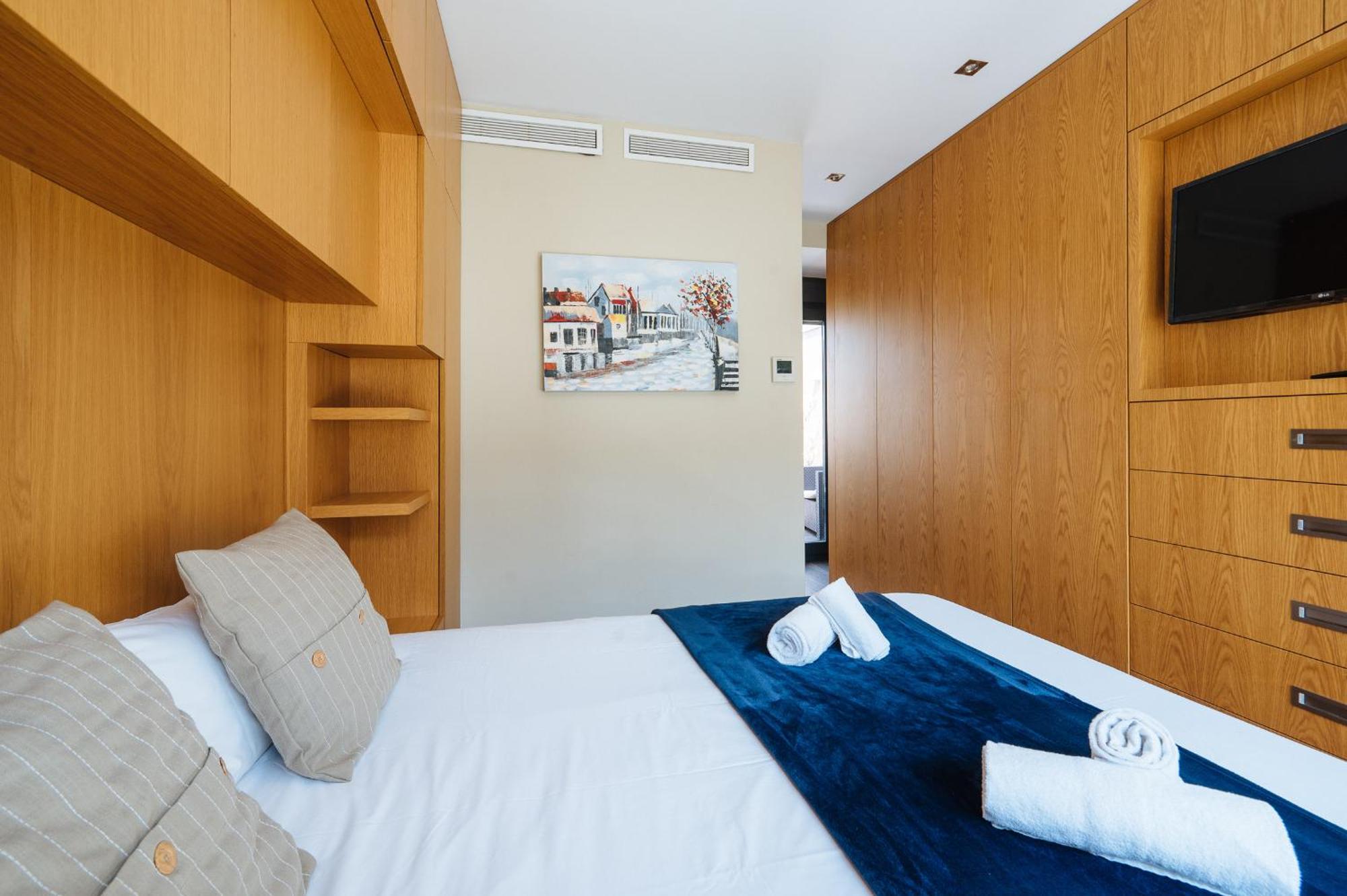 Elegant Duplex 3 Master Bedrooms And Private Siviglia Esterno foto