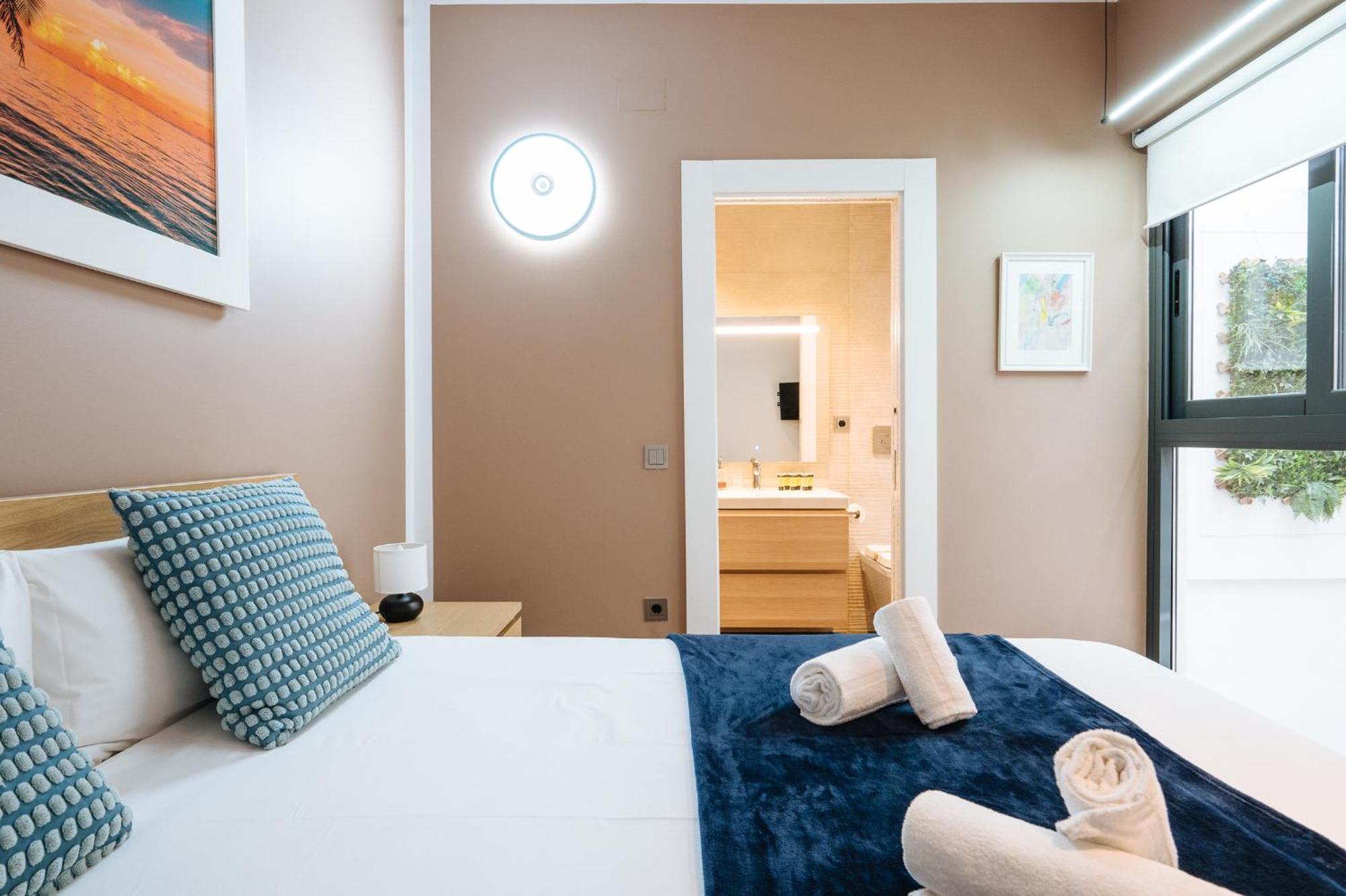 Elegant Duplex 3 Master Bedrooms And Private Siviglia Esterno foto